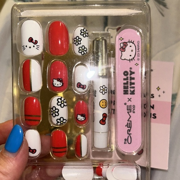 CREME SHOP HELLO KITTY PRESS ON NAILS KIT GLUE FILE MEDIUM ALMOND GEL - Picture 3 of 8